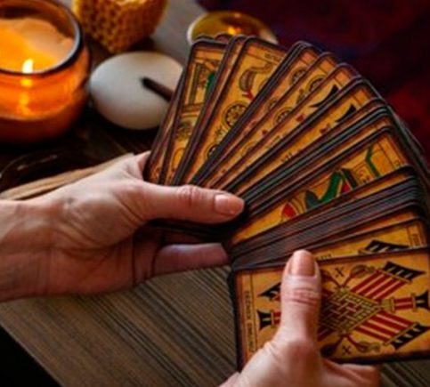 Tarot e Oráculos